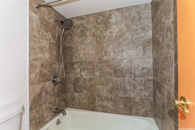 225 Queen Street 20D, Honolulu, HI 96813