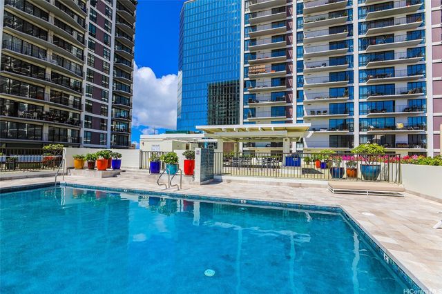 225 Queen Street 20D, Honolulu, HI 96813