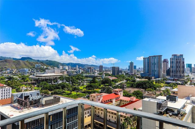 225 Queen Street 20D, Honolulu, HI 96813