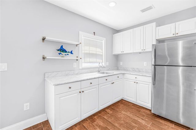 519 31ST AVENUE N, St Petersburg, FL 33704