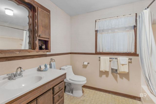 100 Baker Road, Satsuma, AL 36572