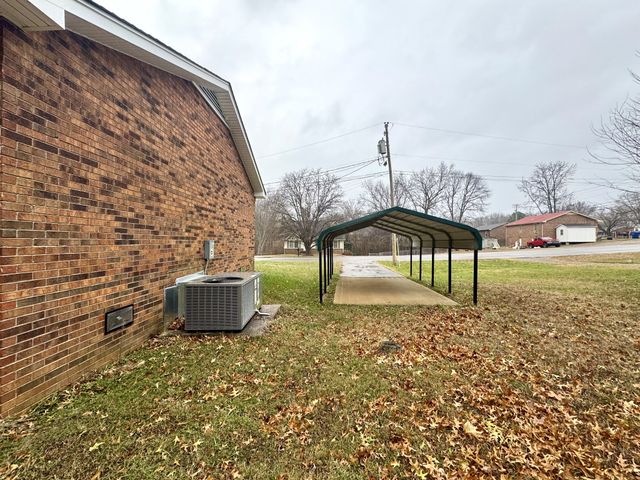 403 Judy Lynn Dr, Clarksville, TN 37042