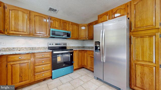 5145 PLEASANT MILLS RD, Hammonton, NJ 08037
