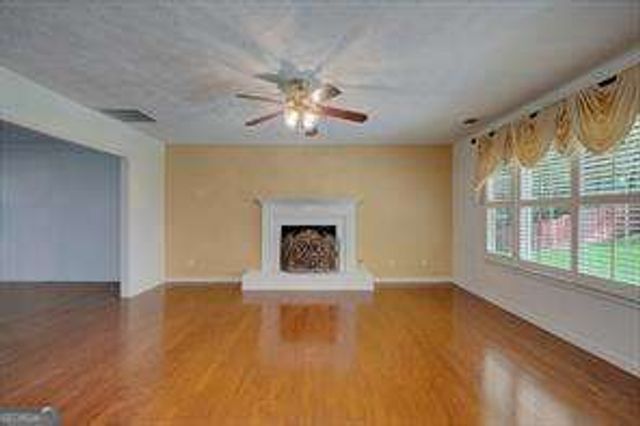 2608 Dreux Court, Kennesaw, GA 30152