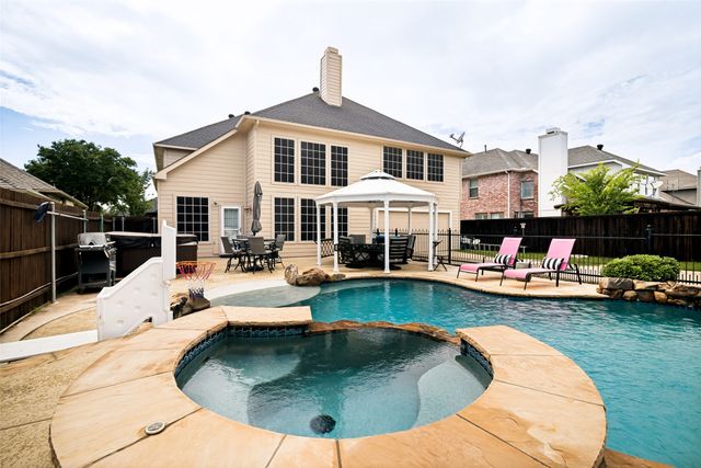 4304 Cape Cod Drive, The Colony, TX 75056