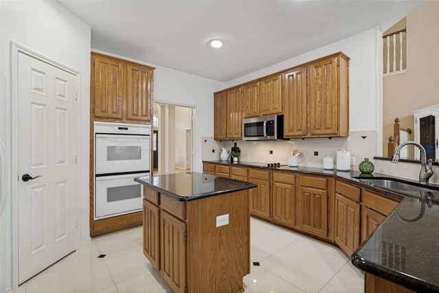 4304 Cape Cod Drive, The Colony, TX 75056