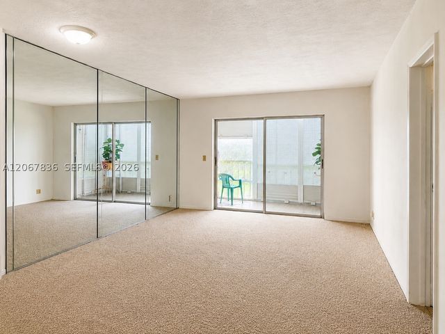 1001 Hillcrest Ct 204, Hollywood, FL 33021