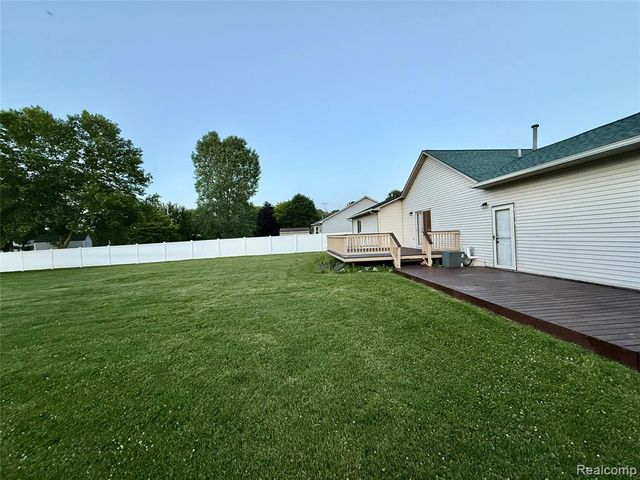 2319 Rollins Street, Grand Blanc, MI 48439