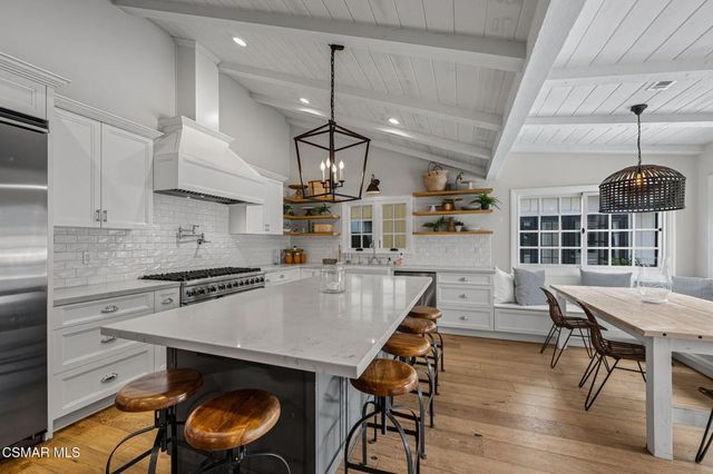 5101 Vanalden Avenue, Tarzana, CA 91356