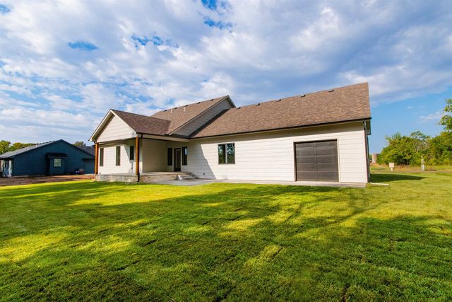 329 N Sarah Ct, Derby, KS 67037