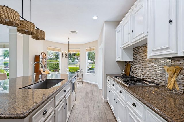 511 Royal Lakes Boulevard, Richmond, TX 77469