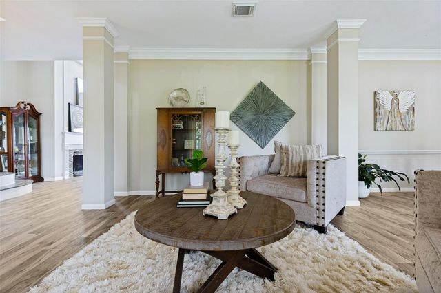 511 Royal Lakes Boulevard, Richmond, TX 77469