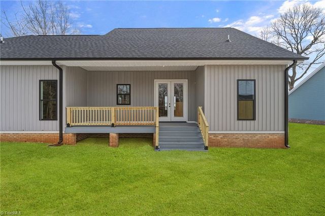 7707 Jackson School Road, Browns Summit, NC 27214