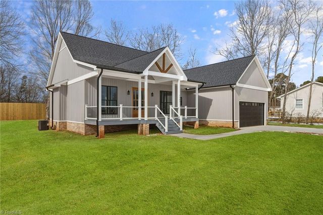 7707 Jackson School Road, Browns Summit, NC 27214