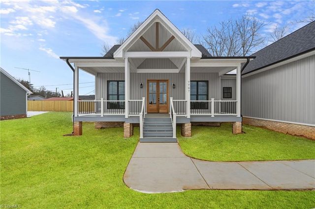 7707 Jackson School Road, Browns Summit, NC 27214