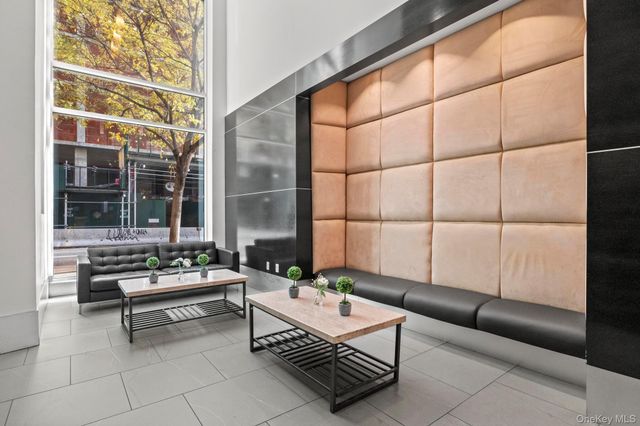 24-15 Queens Plaza N 3A, Long Island City, NY 11101