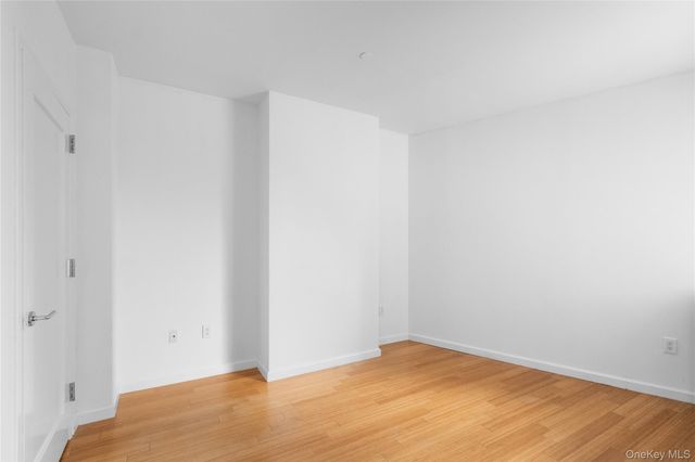 24-15 Queens Plaza N 3A, Long Island City, NY 11101
