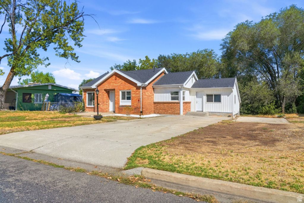 480 HIGHLAND DR, Riverdale, UT 84405 — photo 2