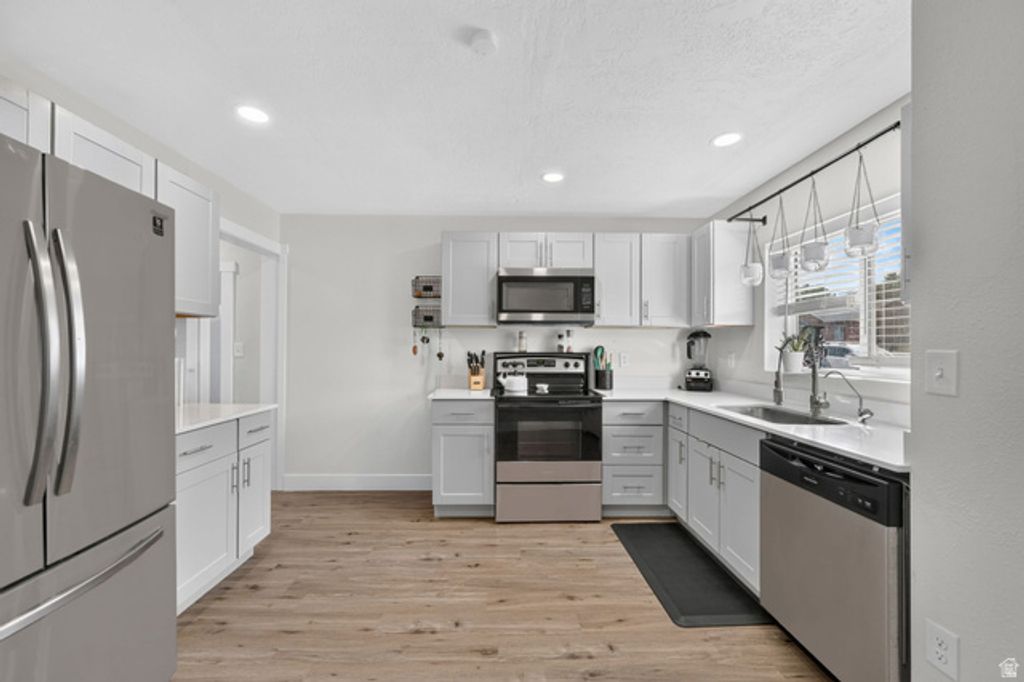 480 HIGHLAND DR, Riverdale, UT 84405 — photo 3