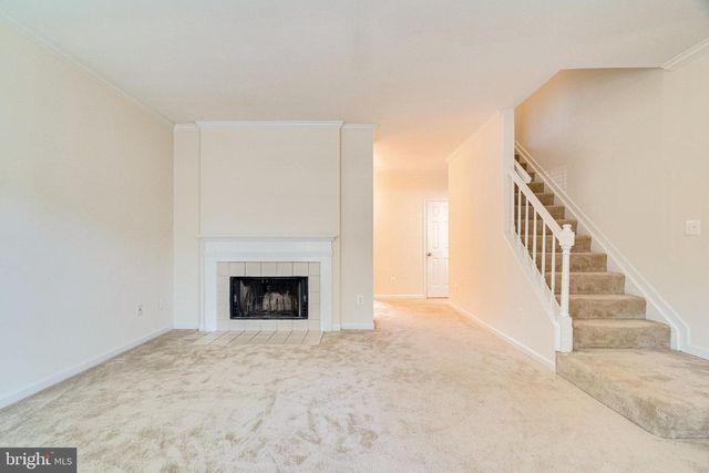 12114 WEDGEWAY CT, Fairfax, VA 22033