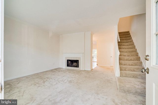12114 WEDGEWAY CT, Fairfax, VA 22033