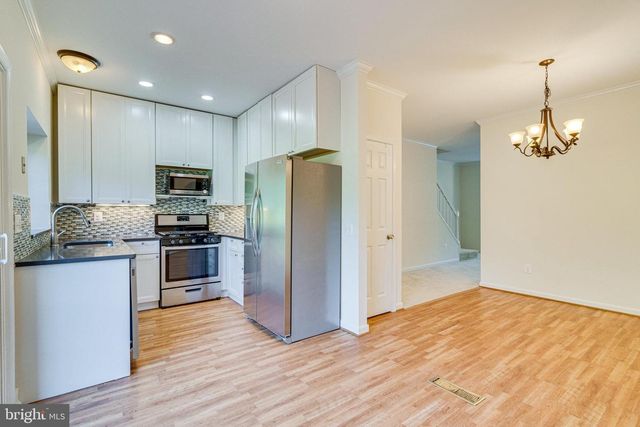 12114 WEDGEWAY CT, Fairfax, VA 22033