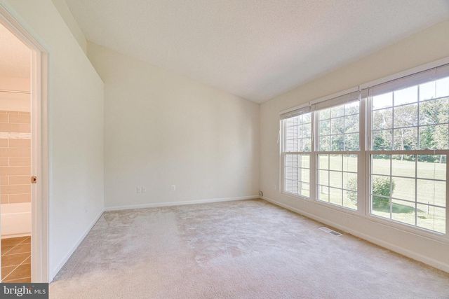 12114 WEDGEWAY CT, Fairfax, VA 22033