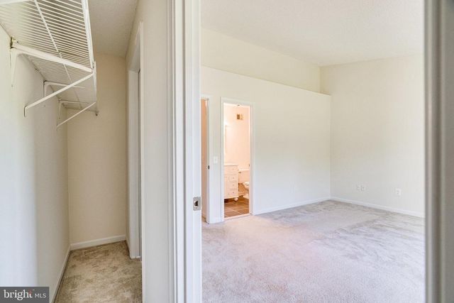 12114 WEDGEWAY CT, Fairfax, VA 22033
