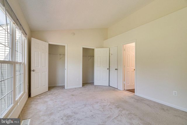 12114 WEDGEWAY CT, Fairfax, VA 22033