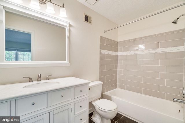 12114 WEDGEWAY CT, Fairfax, VA 22033