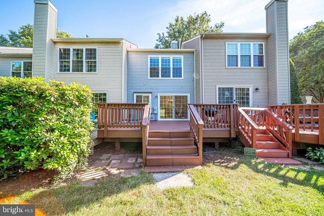 12114 WEDGEWAY CT, Fairfax, VA 22033