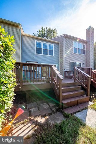 12114 WEDGEWAY CT, Fairfax, VA 22033