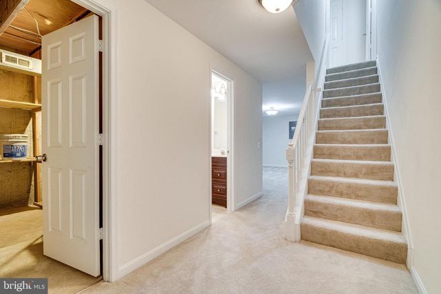 12114 WEDGEWAY CT, Fairfax, VA 22033