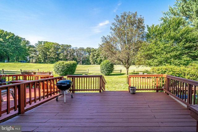 12114 WEDGEWAY CT, Fairfax, VA 22033