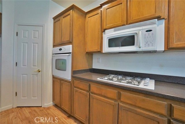 1095 Paradise Drive, Lemoore, CA 93245