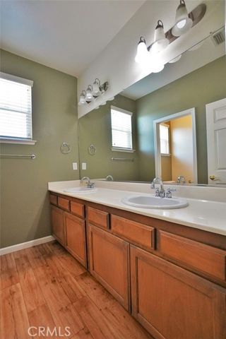 1095 Paradise Drive, Lemoore, CA 93245