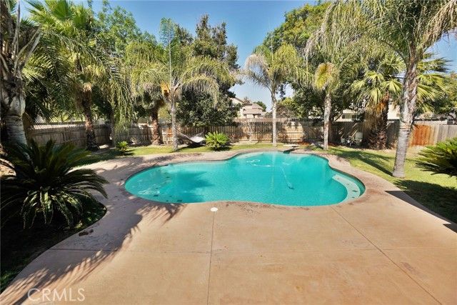 1095 Paradise Drive, Lemoore, CA 93245