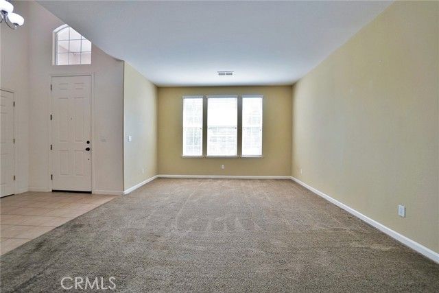 1095 Paradise Drive, Lemoore, CA 93245