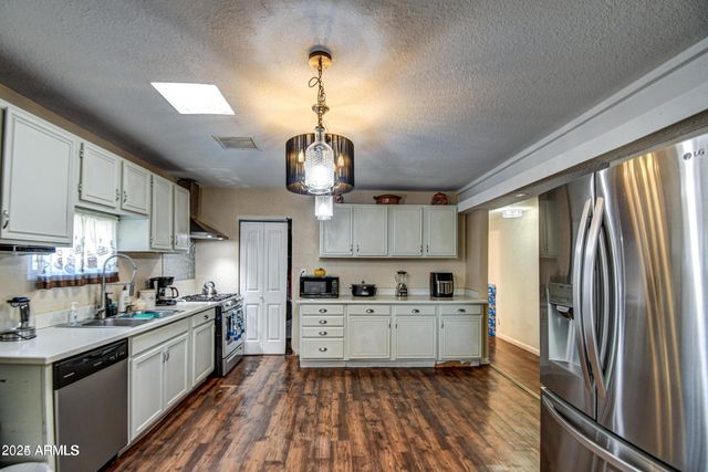 2108 W HADLEY Street, Phoenix, AZ 85009