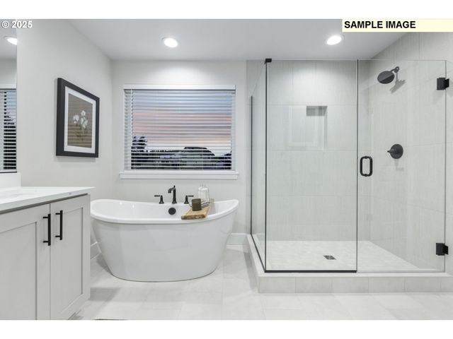 777 Magnolia Ave, Woodburn, OR 97071