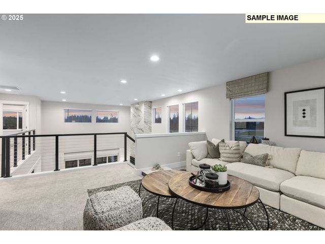 777 Magnolia Ave, Woodburn, OR 97071