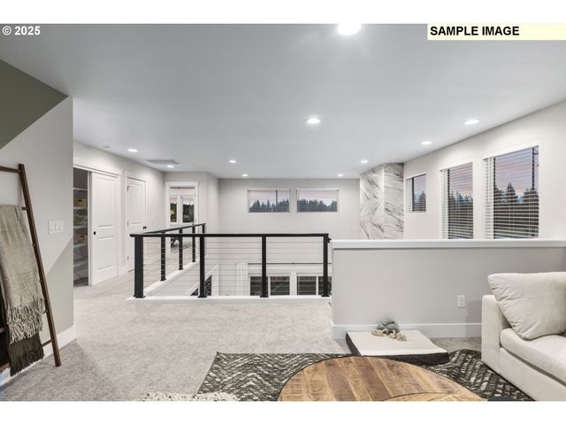 777 Magnolia Ave, Woodburn, OR 97071