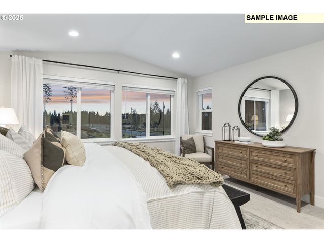 777 Magnolia Ave, Woodburn, OR 97071