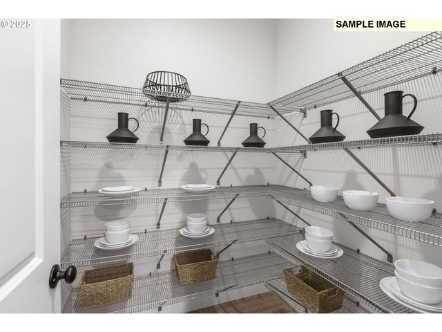 777 Magnolia Ave, Woodburn, OR 97071