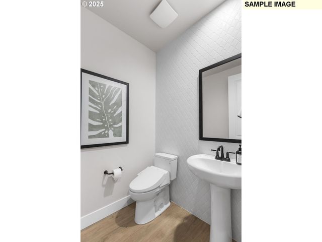 777 Magnolia Ave, Woodburn, OR 97071