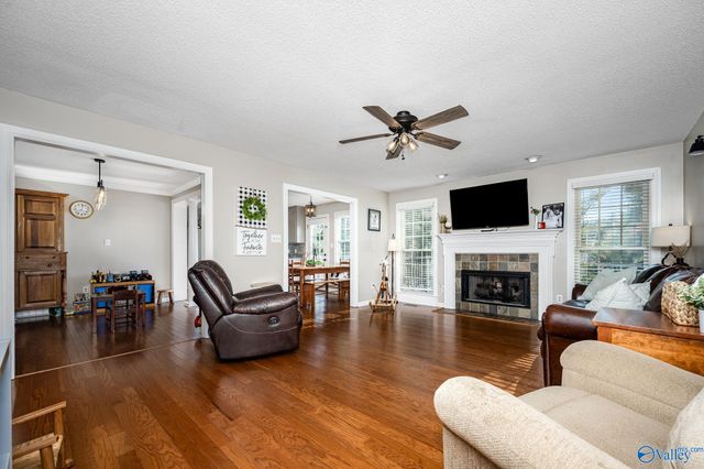 100 Country Club Drive, Fayetteville, TN 37334