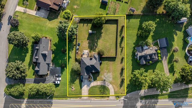 100 Country Club Drive, Fayetteville, TN 37334