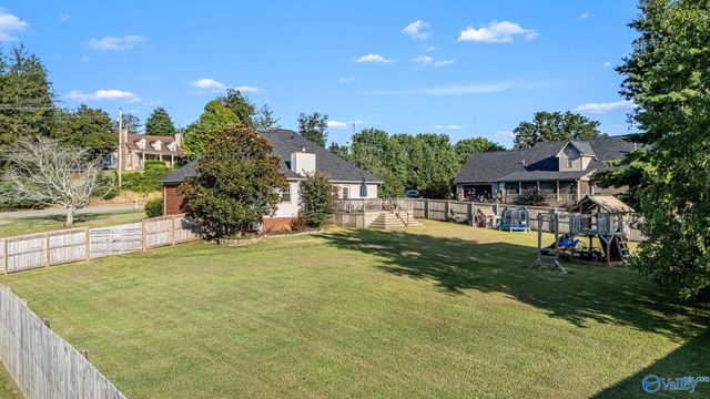 100 Country Club Drive, Fayetteville, TN 37334