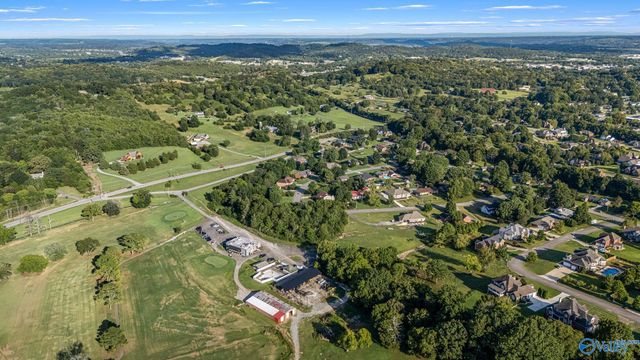 100 Country Club Drive, Fayetteville, TN 37334