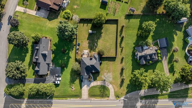 100 Country Club Drive, Fayetteville, TN 37334